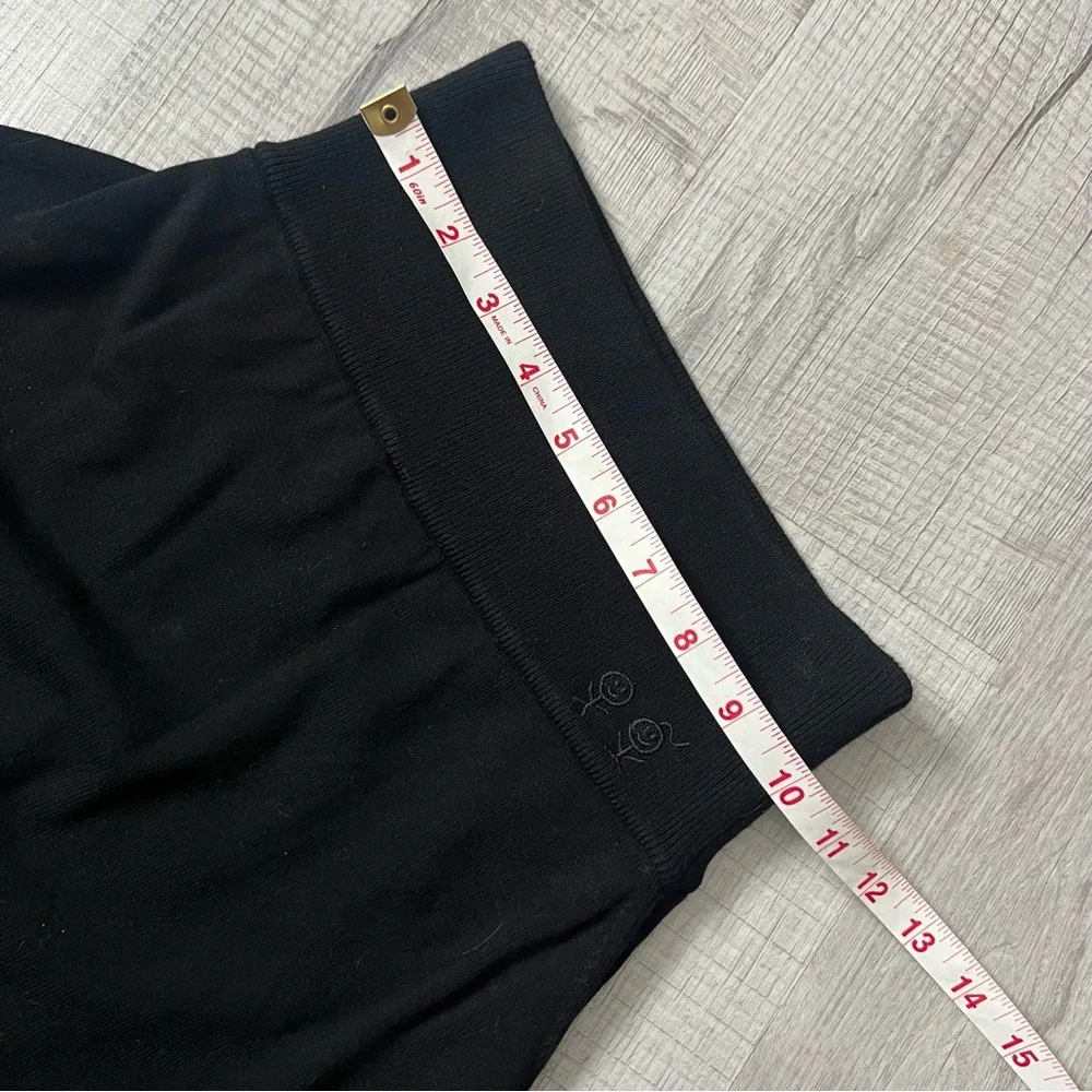 NEW URBAN SOPHISTICATION Cher Skort Feeels Hot Black Size Small